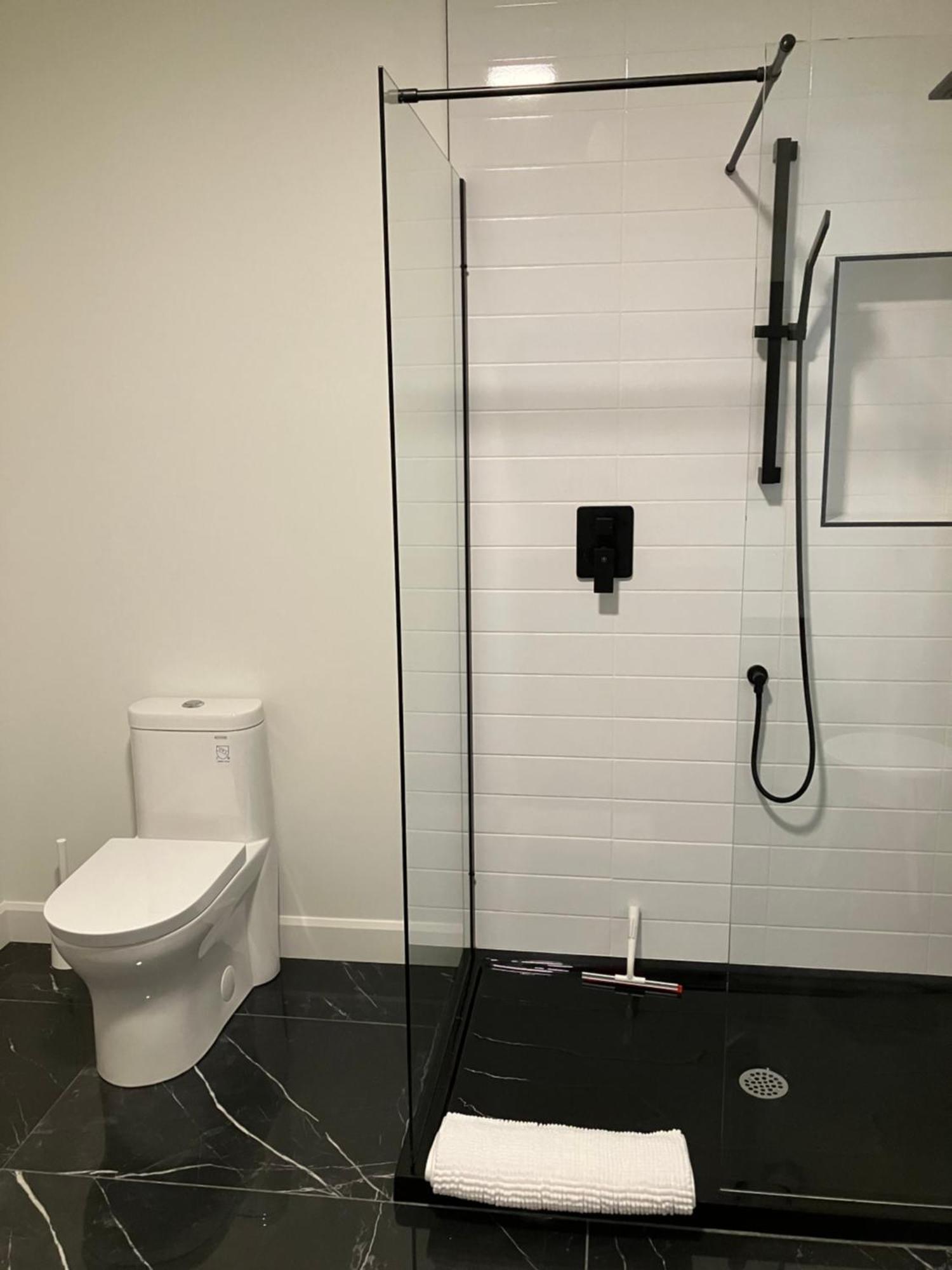 Yin Et Yang Apartment Sainte-Anne-de-Beaupre Luaran gambar